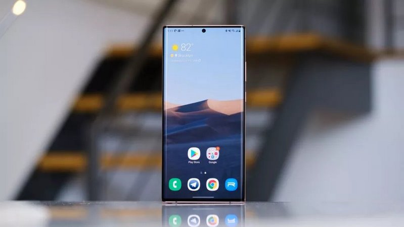مقایسه گوشی نوت 20 Ultra با S20 اولترا از نظر صفحه نمایش