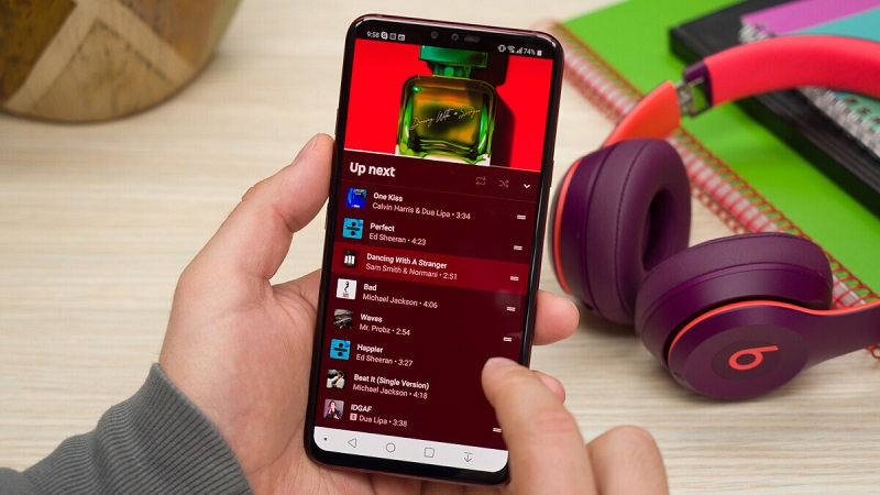 قابلیت پخش پس‌زمینه در برنامه Youtube Music رایگان شد