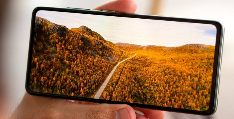 مقایسه گوشی A52s 5G با A52 5G از نظر صفحه نمایش