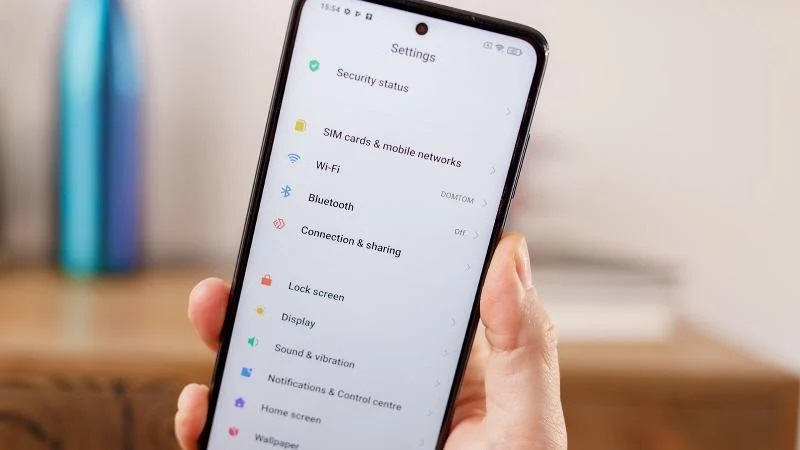 مقایسه پوکو ایکس 3 پرو با می 11 لایت 4G از رابط کاربری