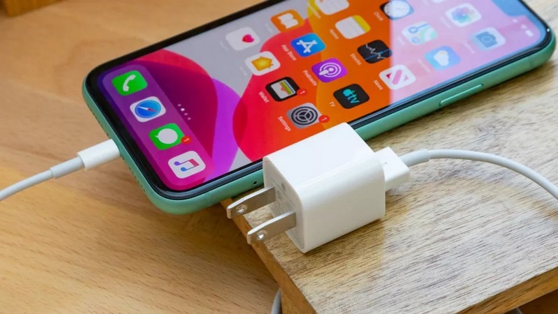 مقایسه آیفون Xs Max با آیفون 11 از نظر باتری