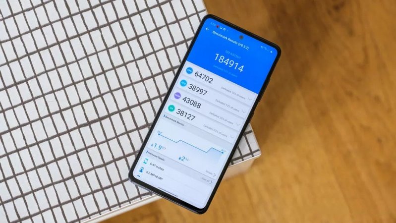 مقایسه سخت افزار ردمی نوت 8 پرو با A51