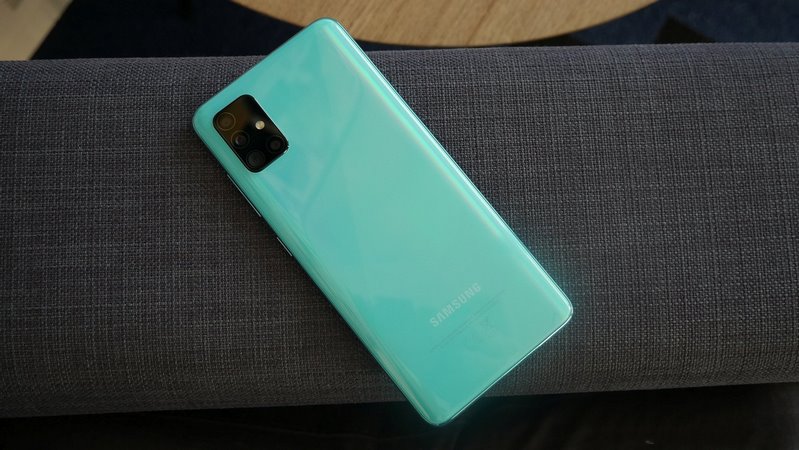 مقایسه گوشی A51 با پوکو X3 NFC