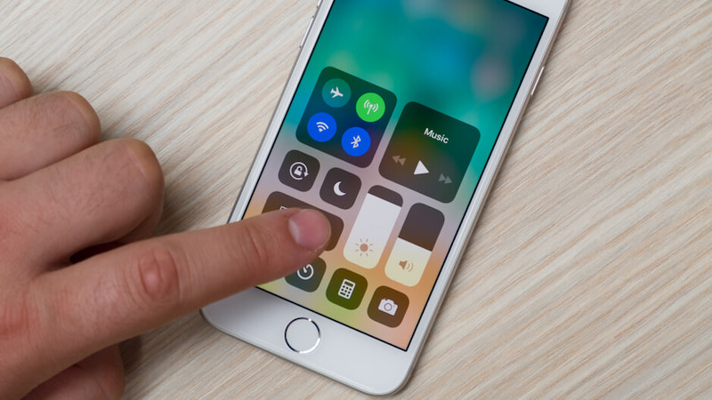 مقایسه آیفون 7 با iphone 8