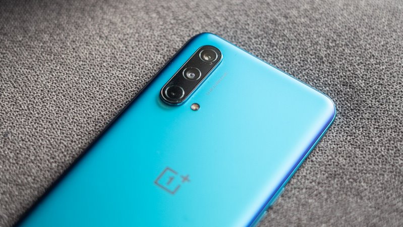 مقایسه شیائومی 11 لایت 5G NE با وان پلاس نورد CE