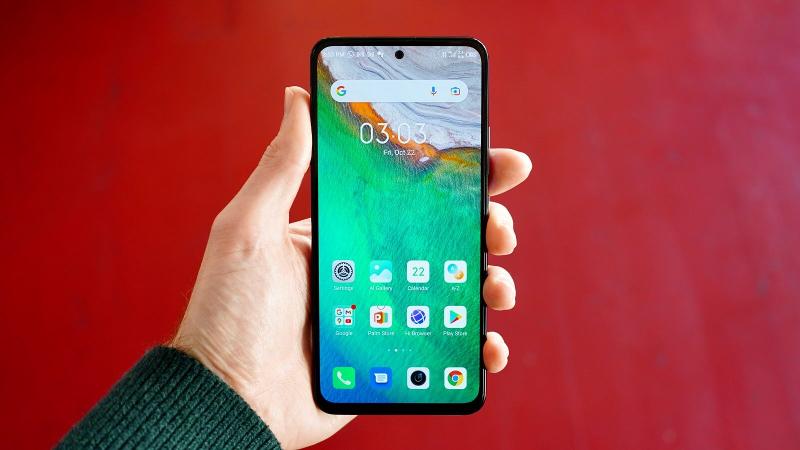 مقایسه صفحه نمایش اینفینیکس زیرو ایکس پرو با شیائومی 11T