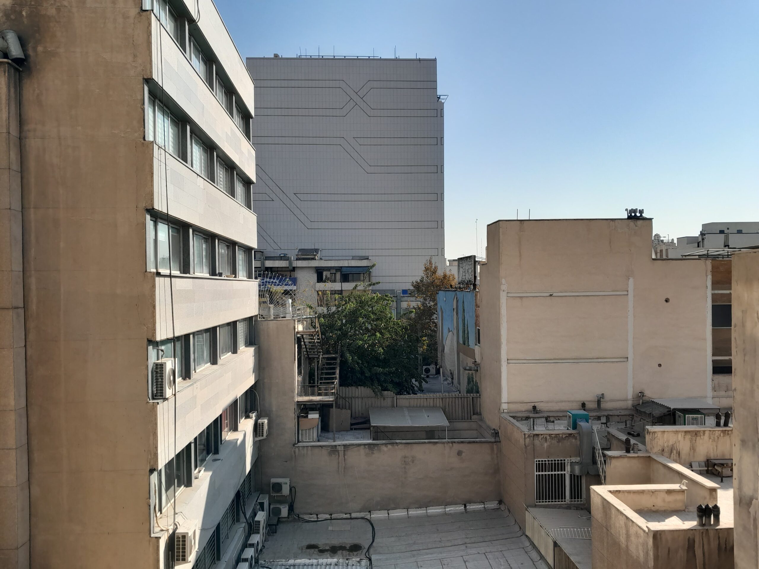 عکاسی با دوربین اصلی گوشی M13