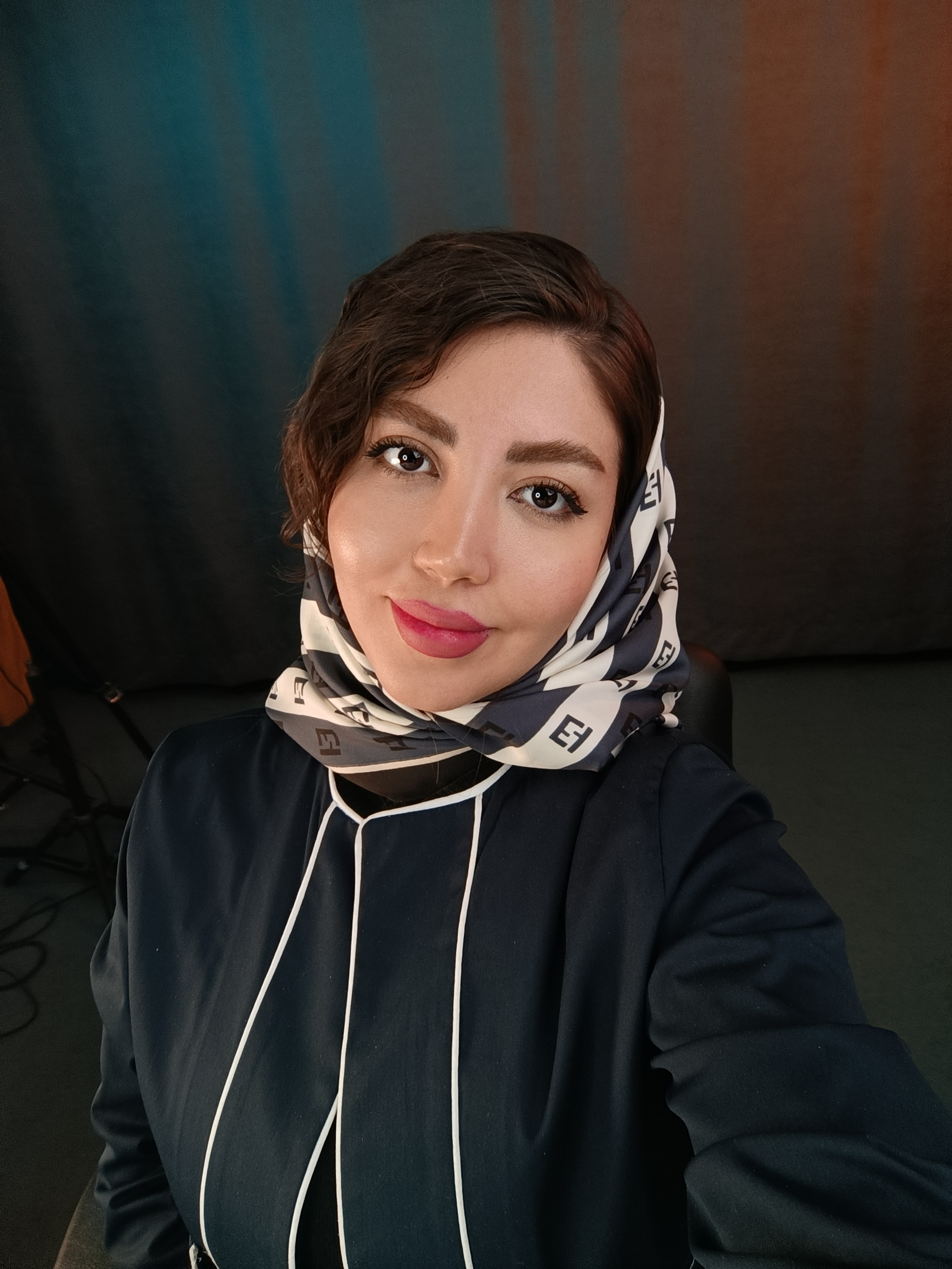 دوربین سلفی poco m6 pro