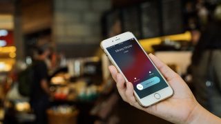 معرفی بهترین برنامه های تغییر صدا هنگام مکالمه در ۲۰۲۵