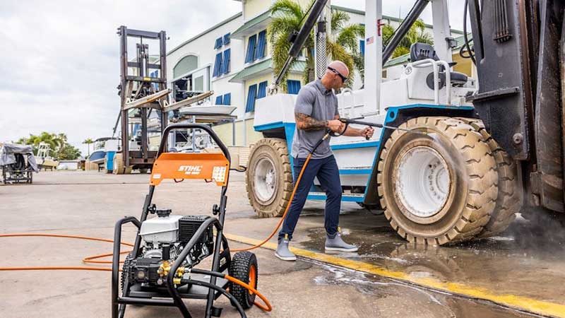 قدرت پاک‌کنندگی بالا یکی از مزیت‌های کارواش خانگی