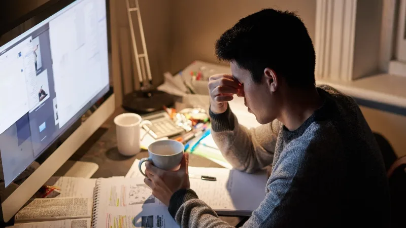 خوردن قهوه برای چه کسانی مضر است