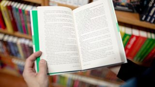 بهترین کتاب برای دختران نوجوان (۱۲ تا ۱۶ سال)