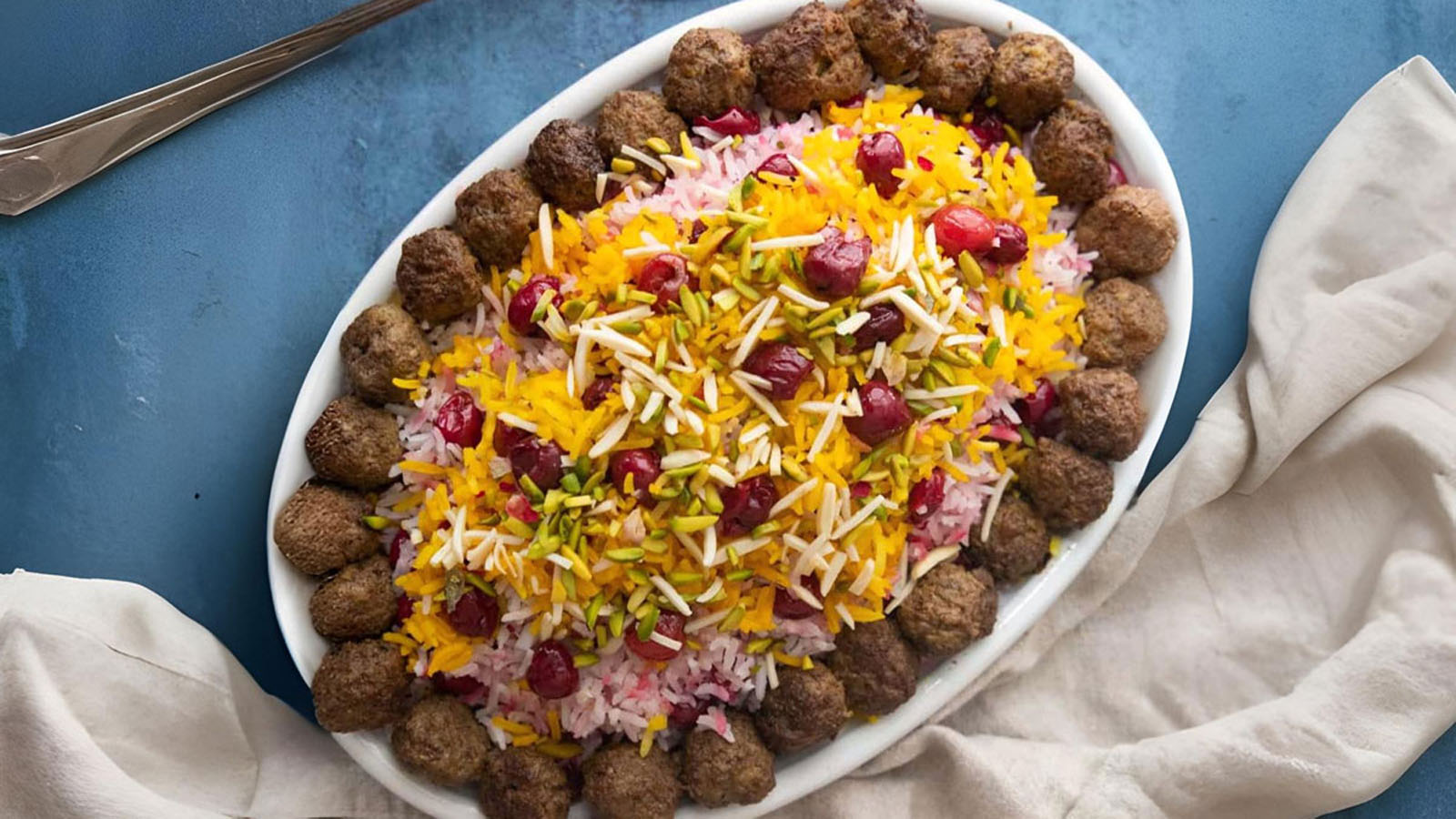 طرز تهیه آلبالو پلو برای 4 نفر